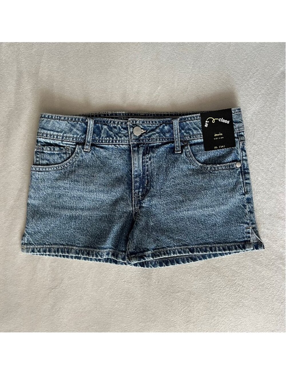 Art Class Teen Girls Mid Rise Denim Jean Shorts Light Wash Size XL (14) NW